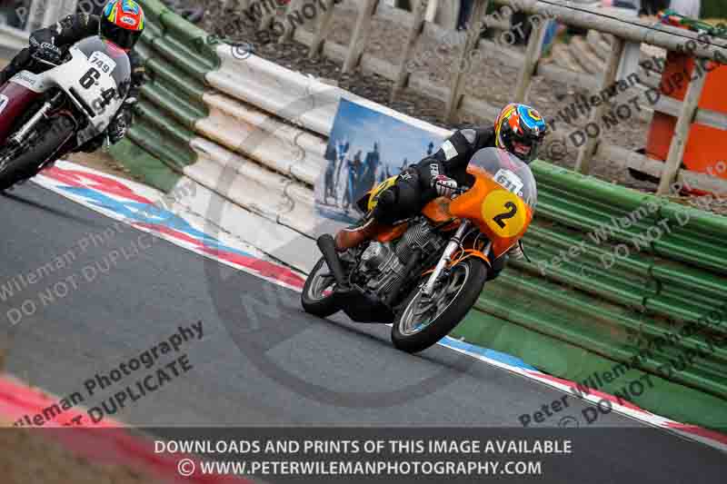 Vintage motorcycle club;eventdigitalimages;mallory park;mallory park trackday photographs;no limits trackdays;peter wileman photography;trackday digital images;trackday photos;vmcc festival 1000 bikes photographs